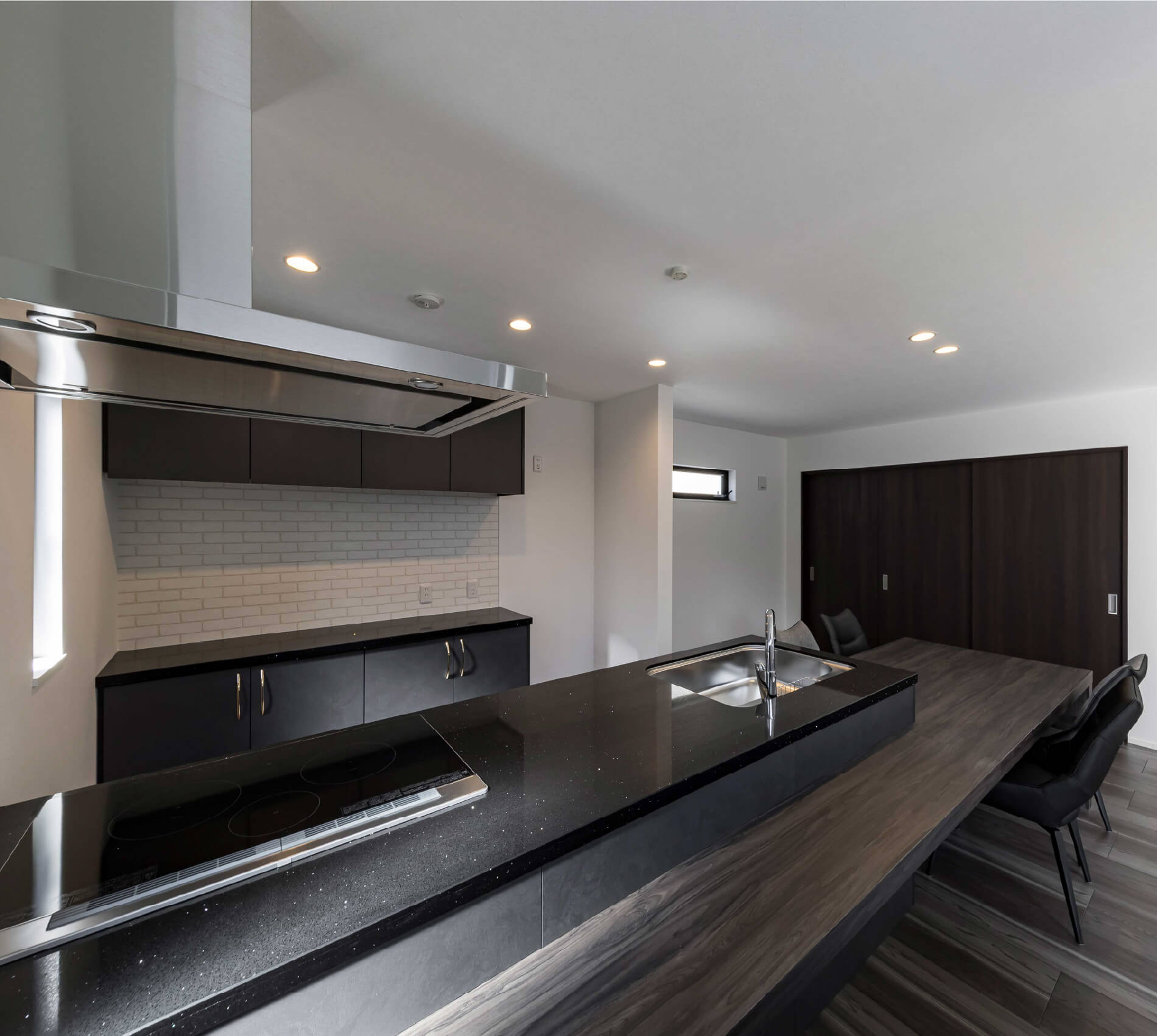 ディティールにこだわり、デザイン性の高い空間を創造すること。