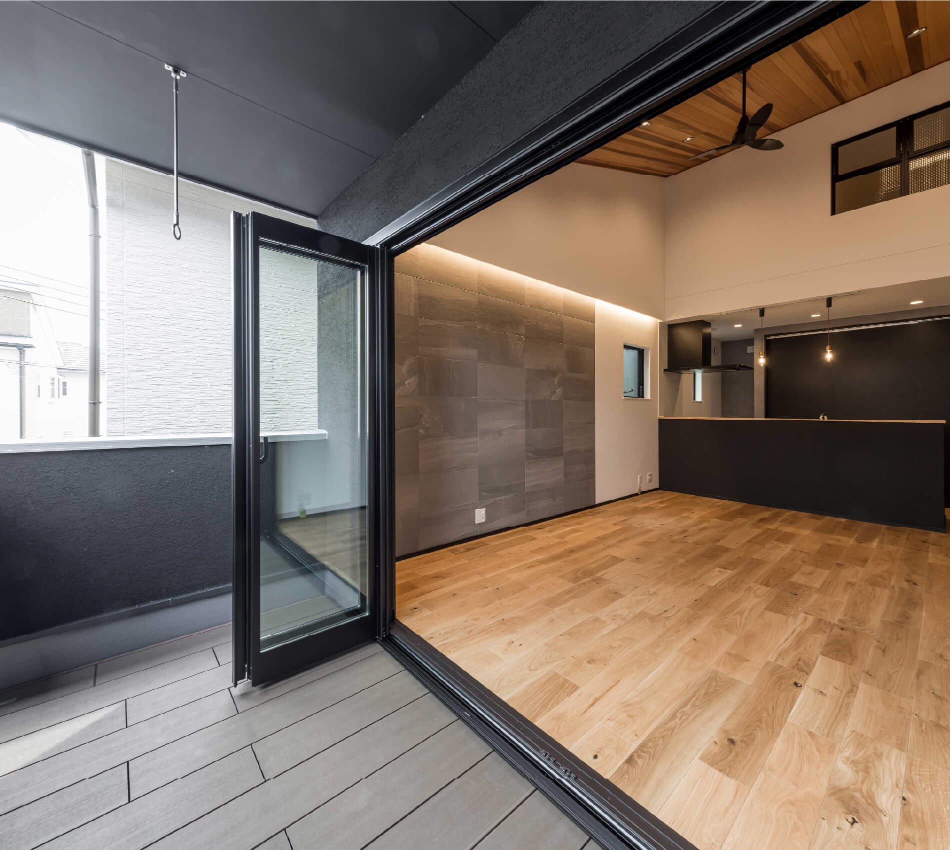 日当たりの悪い土地≠暗い